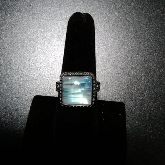 Moonstone Ring - Picture 1 of 4